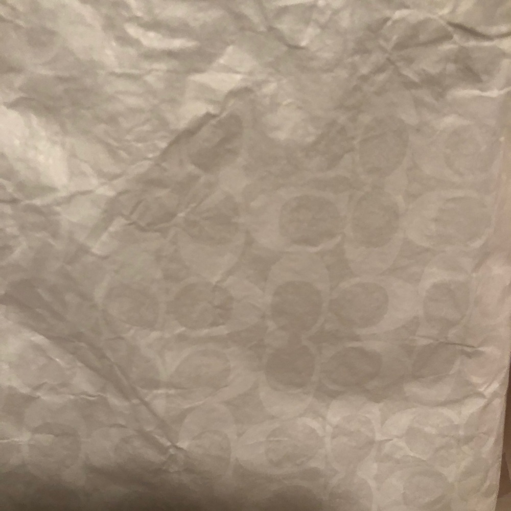Coach Fold-over Wristlet Bag Purse White - Picture 13 of 15